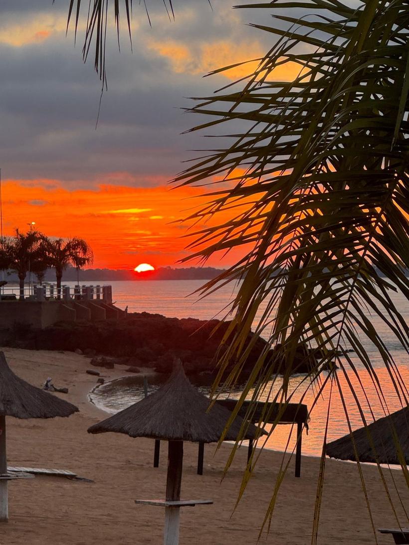 Atardecer en la playa de Paso de la Patria
